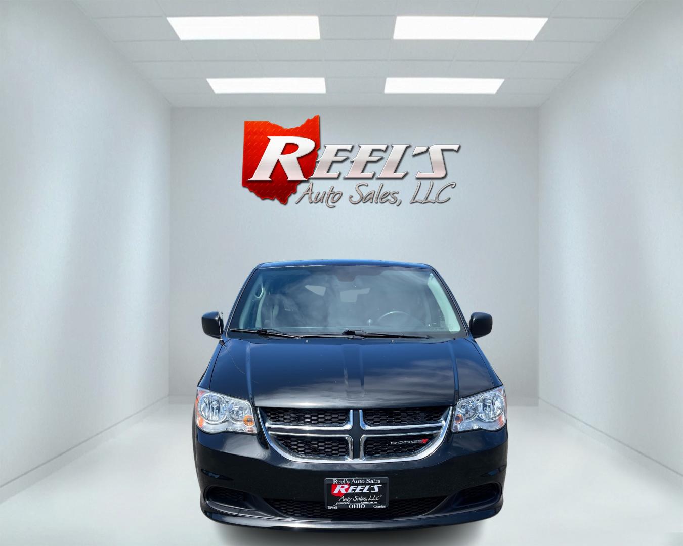 2019 Black /Black Dodge Grand Caravan SE (2C4RDGBG6KR) with an 3.6L V6 DOHC 24V engine, 6A transmission, located at 547 E. Main St., Orwell, OH, 44076, (440) 437-5893, 41.535435, -80.847855 - This 2019 Dodge Grand Caravan SE presents a practical and spacious option for families or travelers needing room for seven passengers. Powered by the robust 3.6L Pentastar V6 engine paired with a 6-speed automatic transmission, it delivers a smooth and reliable driving experience. This model boasts - Photo#1